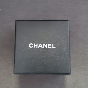 Earring Chanel Box